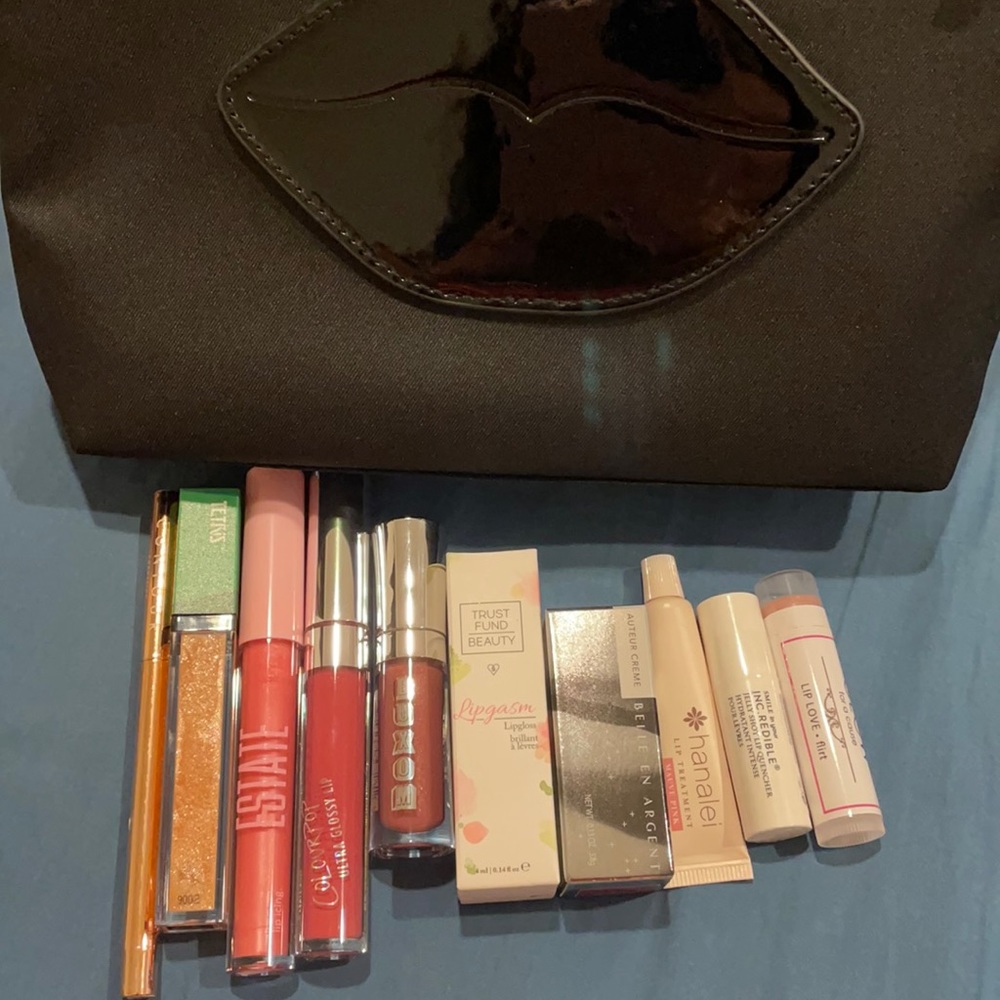 New unopened  IPSY Lip samples liner gloss hydrate polish